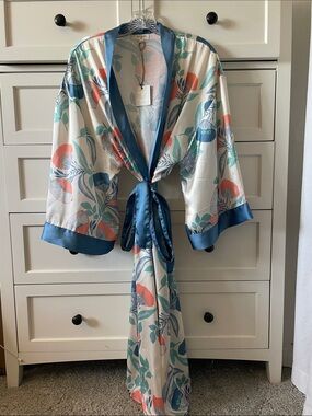 NWT World Market Blue and Coral Floral Satin Robe